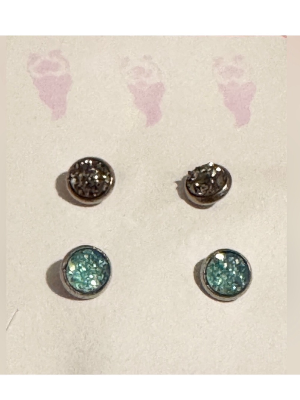 NWT Getting Druzy Chic Silver Dark And Green Stud Earrings A Define Must Have!